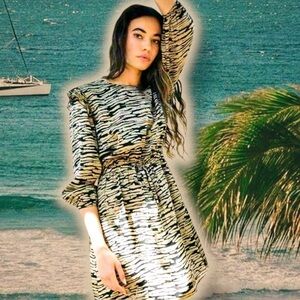 NWT Rails ‘Ora’ Dress in “Canyon Neutral” Size XS